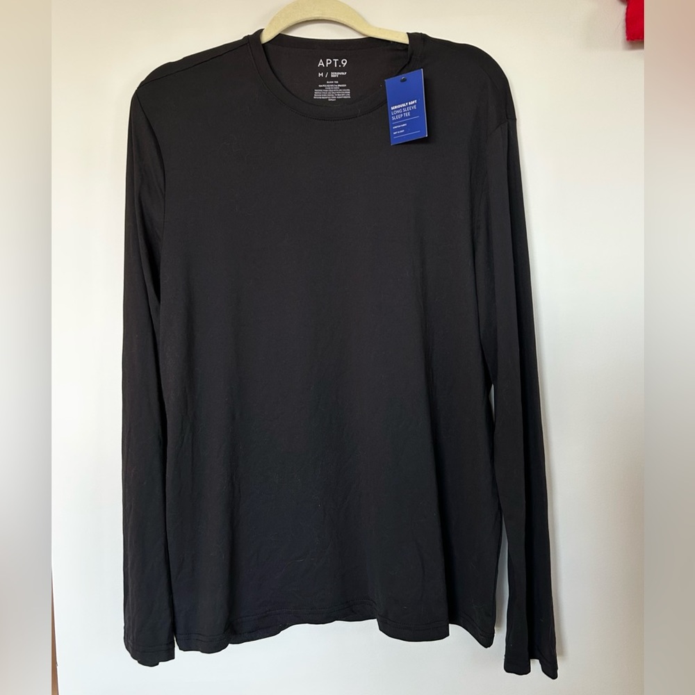 NWT Men's Long Sleeve
